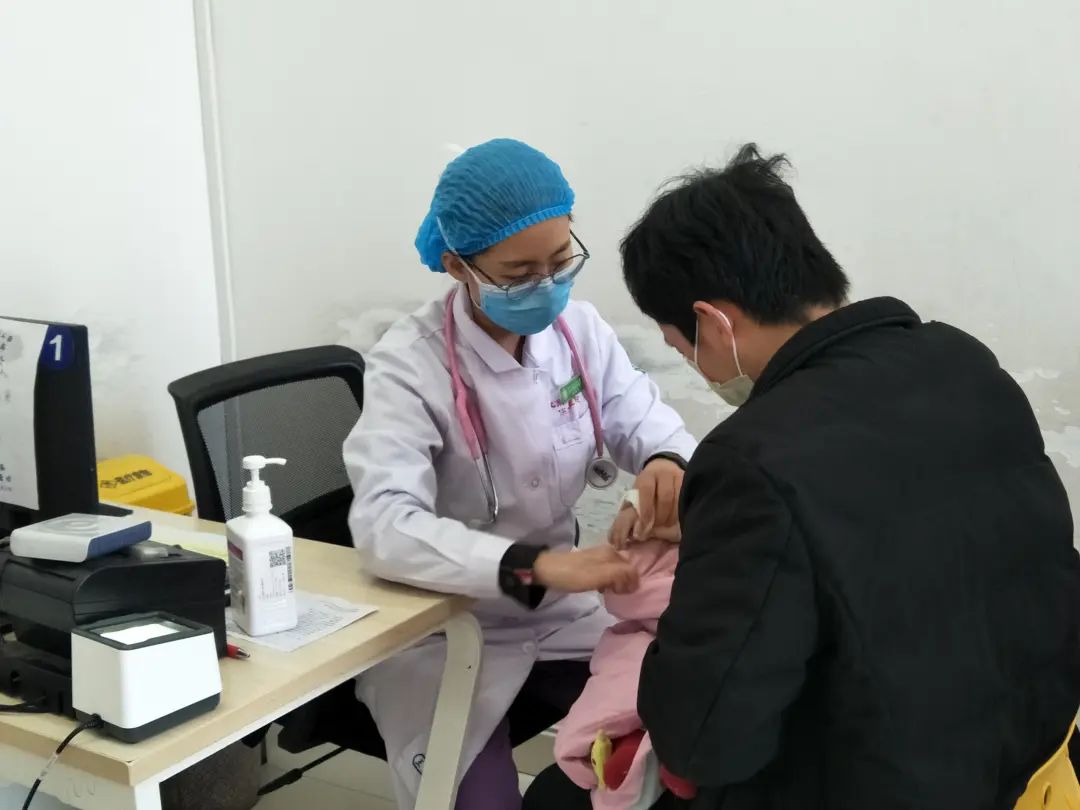 蟑螂灭蟑螂方法_蟑螂如何灭_灭蟑螂小窍门